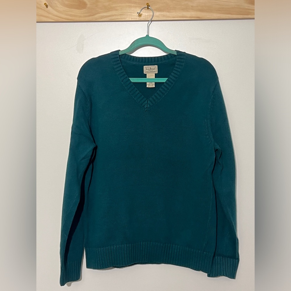 L.L.Bean Sweater V-Neck Green Men Size Medium Winter